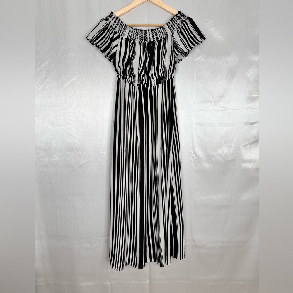 FAVLUX Black and White Maxi Dress‎